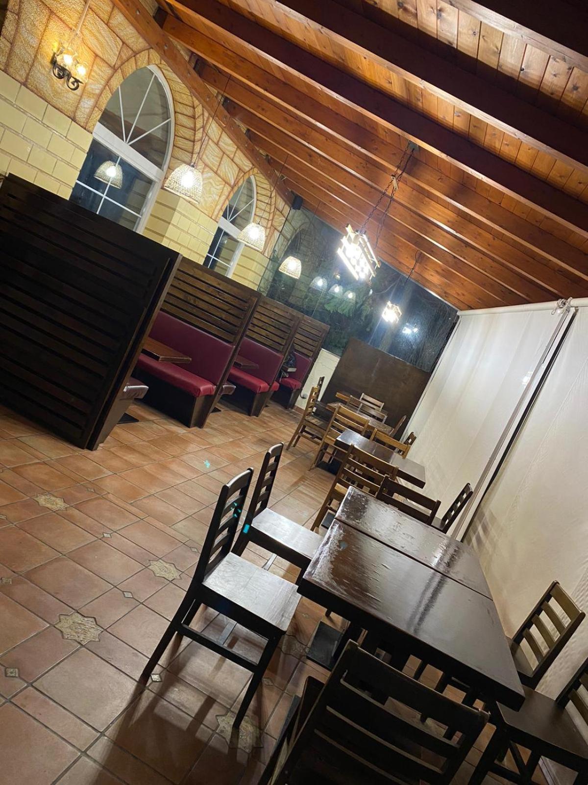 Hostal-Restaurante Posada Del Duque Villalbilla de Burgos Exterior photo